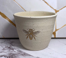 Load image into Gallery viewer, Gold Bee Whiskey Tumbler
