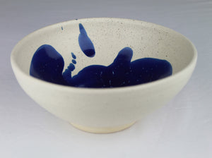 藍色潑水麵碗